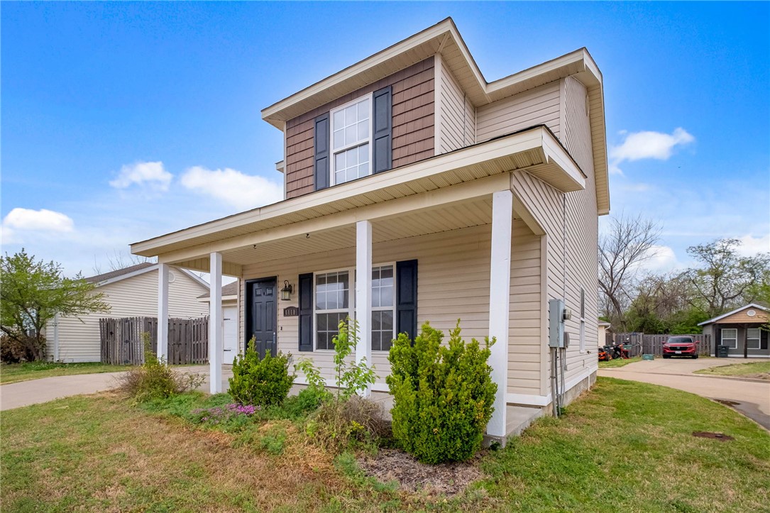 Commons At Walnut Crossing - Residential