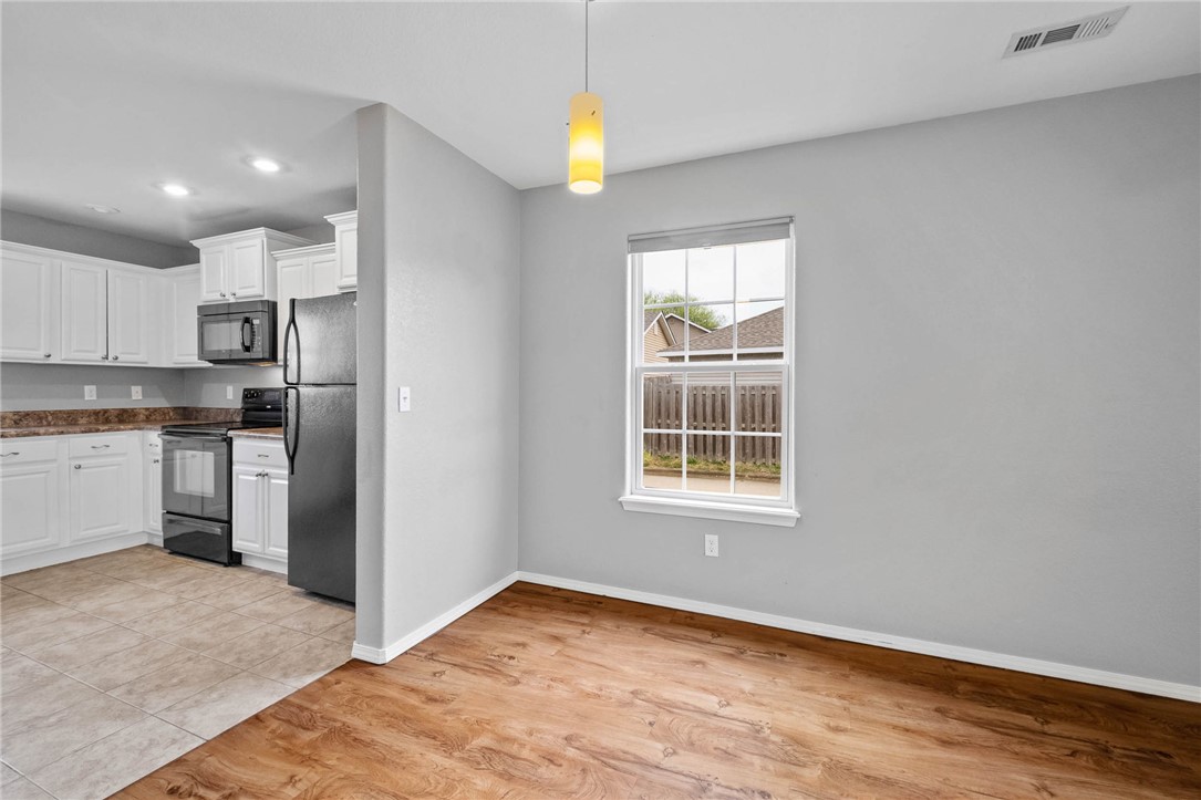 Commons At Walnut Crossing - Residential