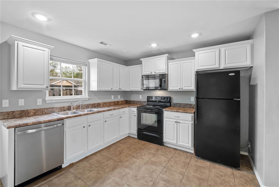 Commons At Walnut Crossing - Residential