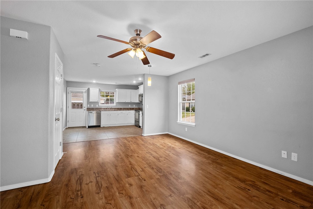 Commons At Walnut Crossing - Residential