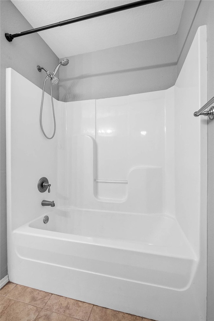 Commons At Walnut Crossing - Residential