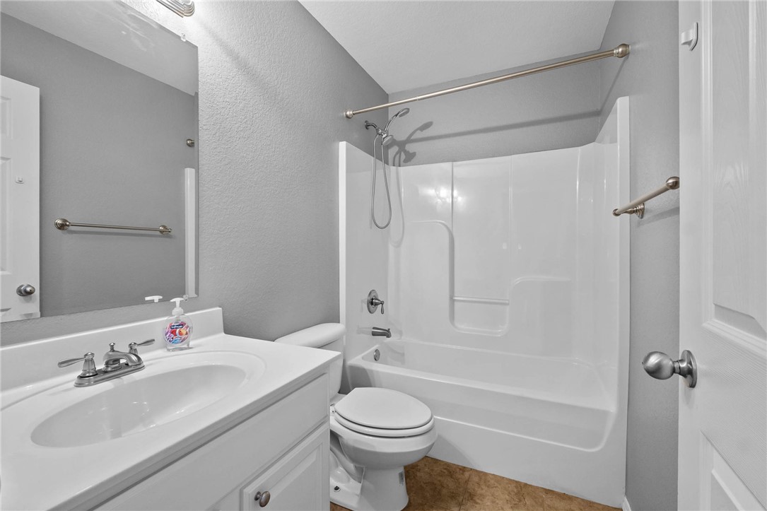 Commons At Walnut Crossing - Residential