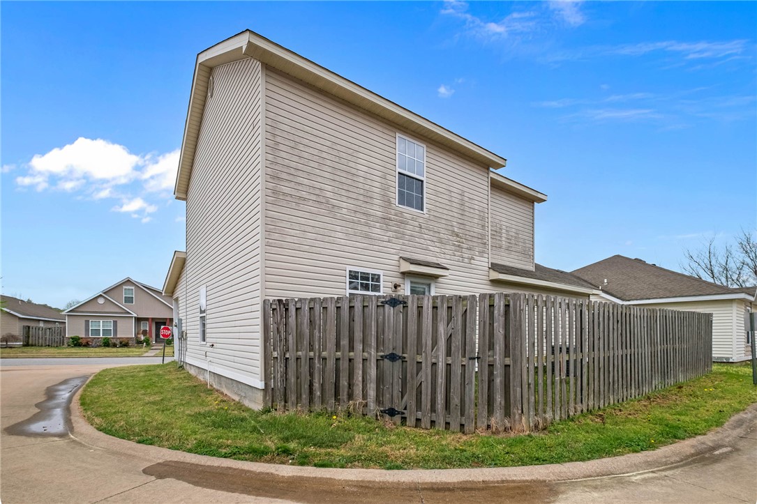 Commons At Walnut Crossing - Residential