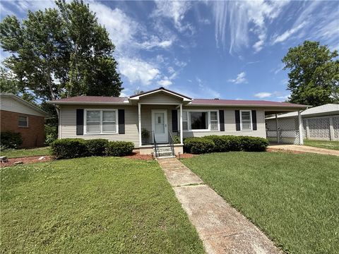 Photo of 1003 Berry Street, Harrison, AR 72601 (MLS # 1344663)