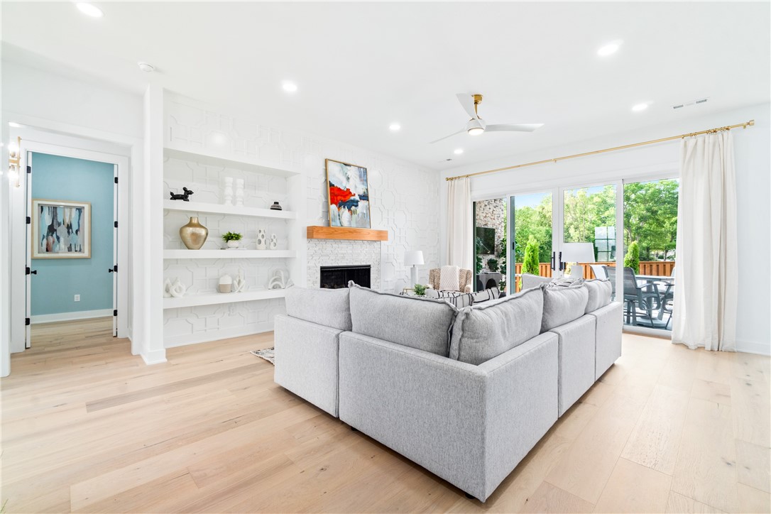 AURORA - Residential