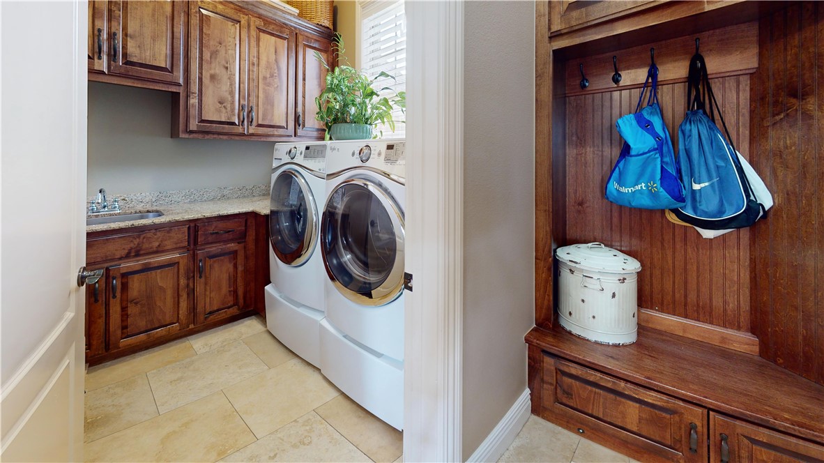 St Valery Downs Sub Cave Spgs - Residential