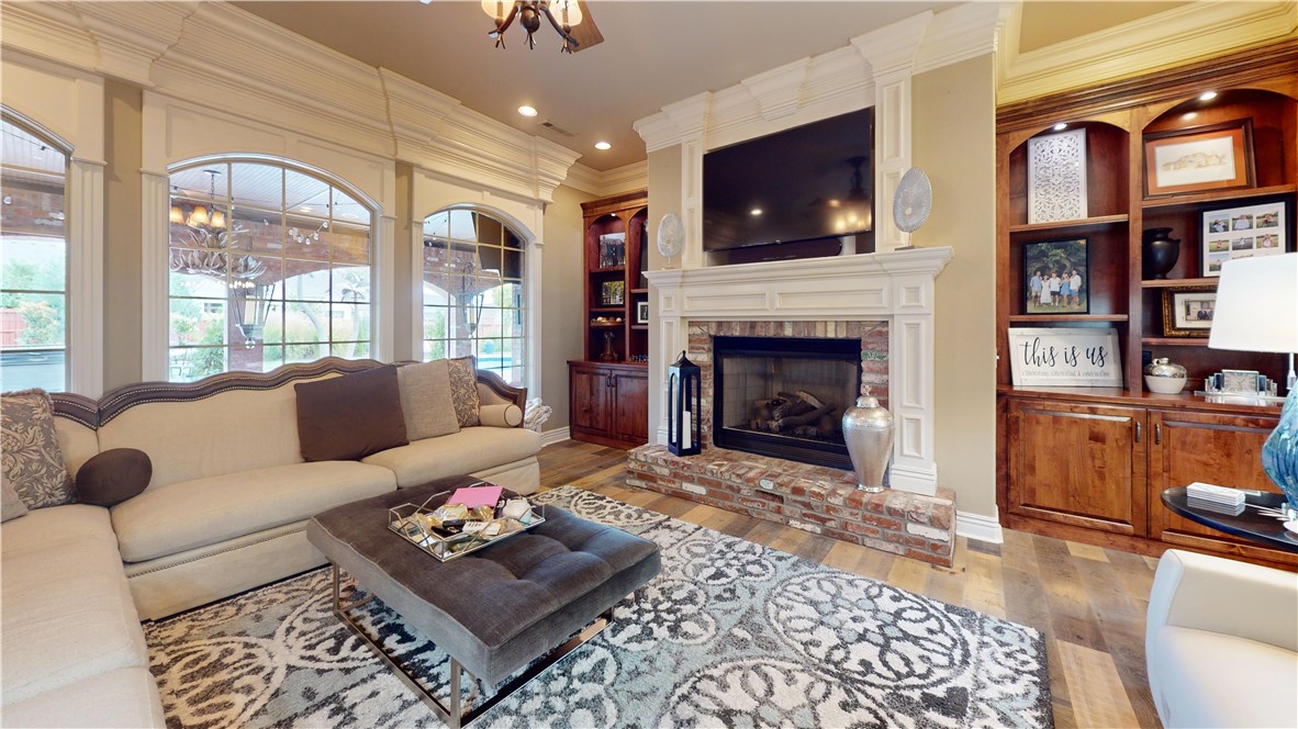 St Valery Downs Sub Cave Spgs - Residential