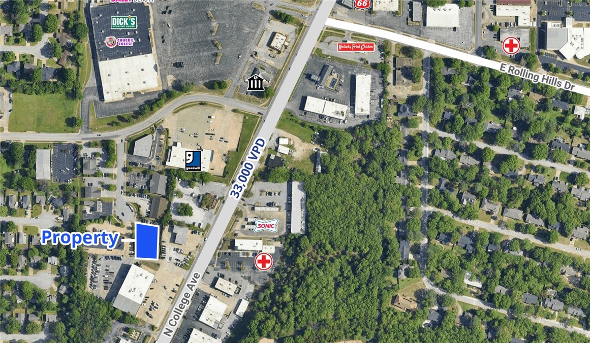 Main image without alt text