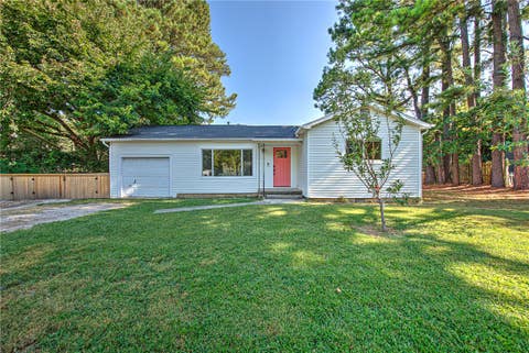 Photo of 1170 N Maxwell Drive, Fayetteville, AR 72703 (MLS # 1358516)