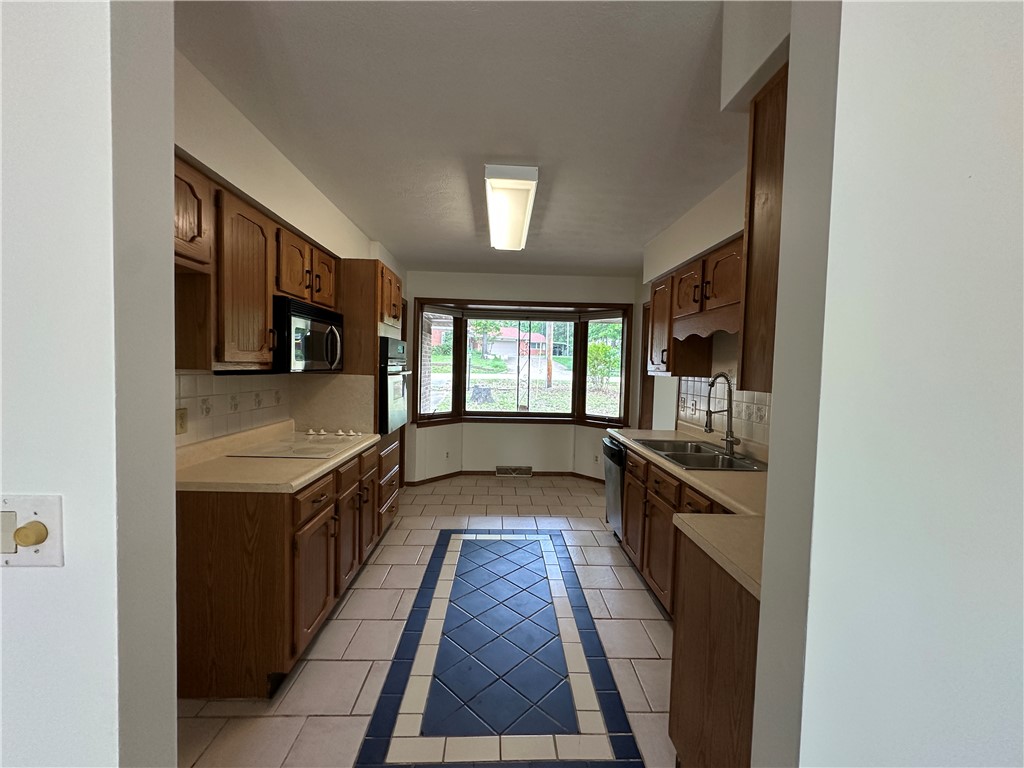 Lakeside Terrace - Residential