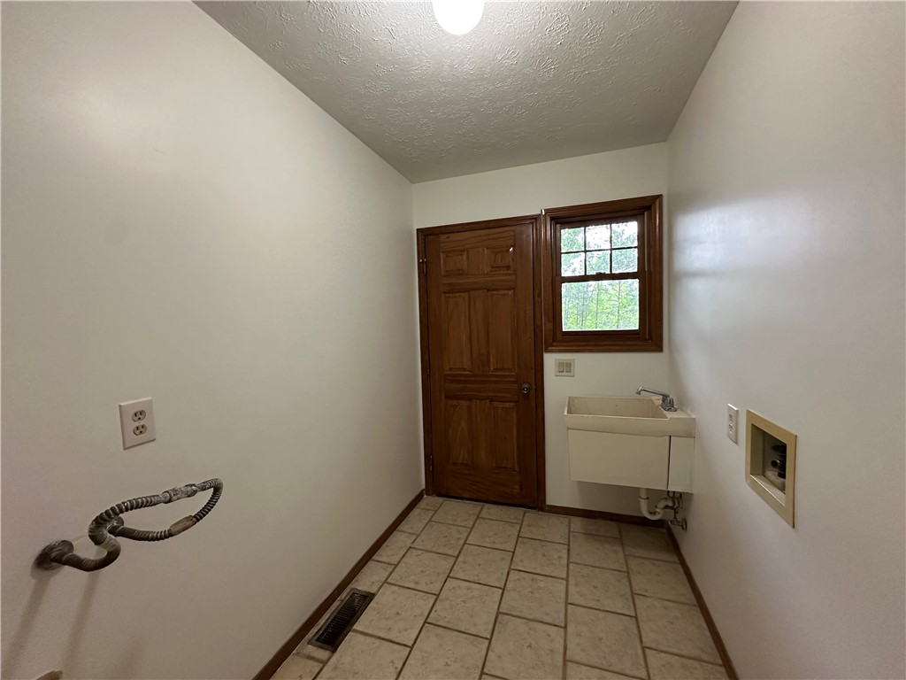 Lakeside Terrace - Residential