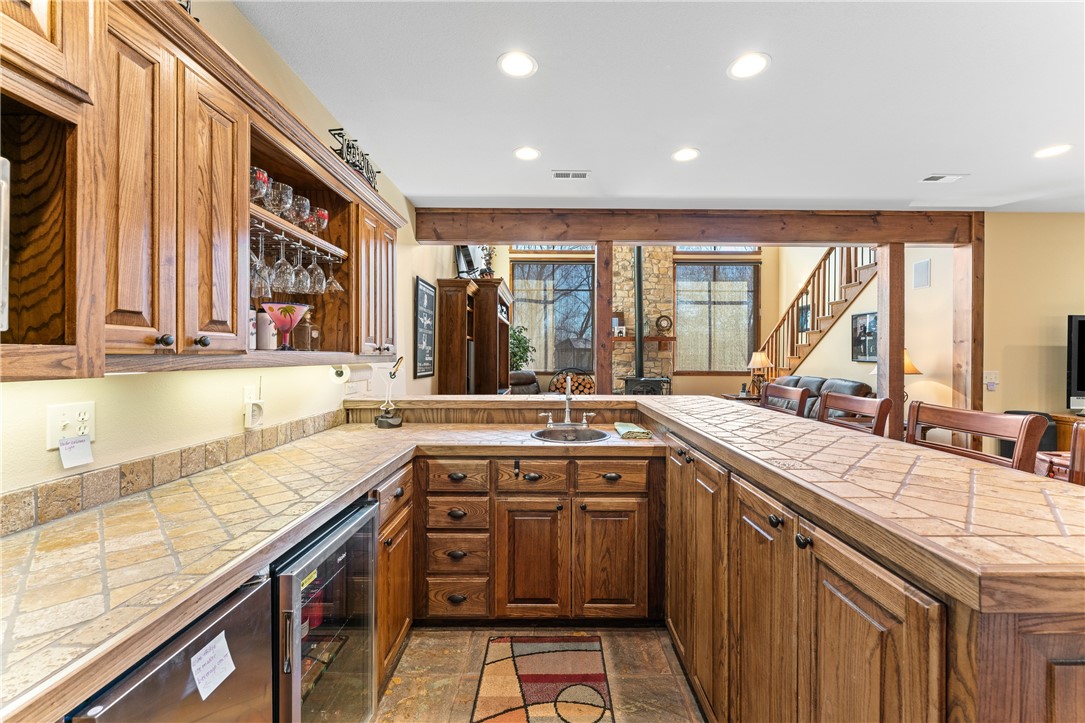 Twin Lakes Est - Residential