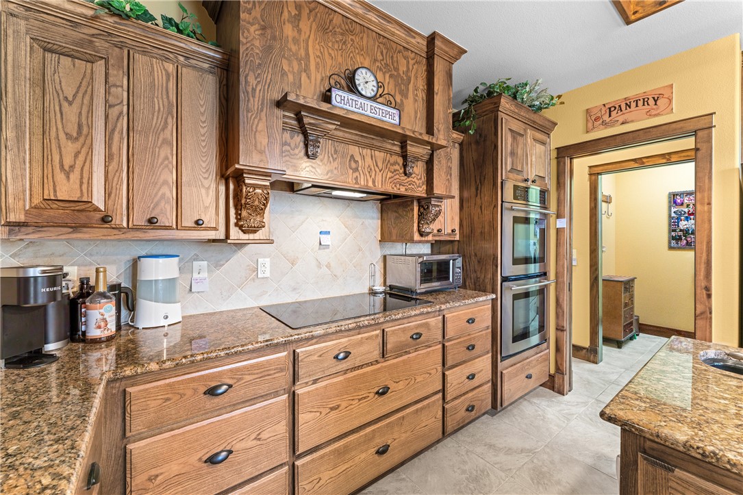 Twin Lakes Est - Residential