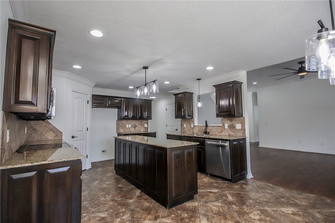 CORNERSTONE RIDGE PH I-BENTONVILLE - Residential