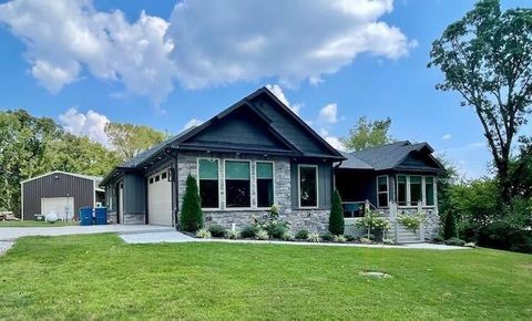 Photo of 7515 Hutchens Road, Bentonville, AR 72713 (MLS # 1336226)