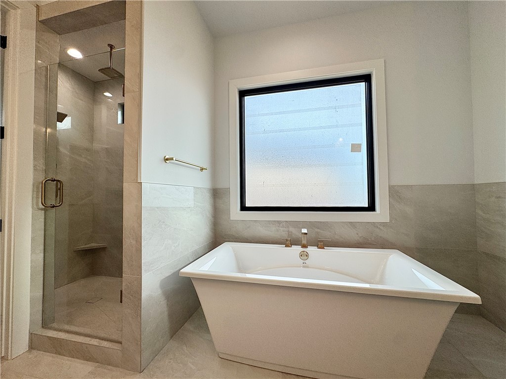 Aurora - Residential