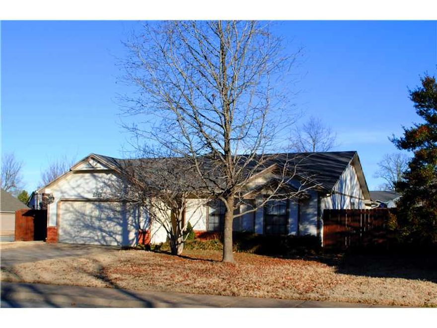 Pride in ownership certainly shows in this jewel.  Central location and moments from 540 and Lake Fay.  This home is well maintained. Very open floor plan. Huge lot on corner w/ privacy fence for extra room to play. New HVAC just within the past few years,Curtains do not convey.  Curtain roads and Blinds do convey