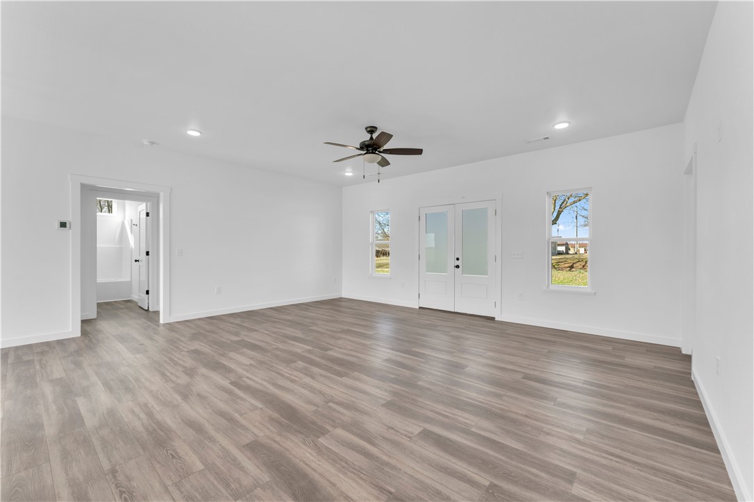 Smith Hayes - Residential