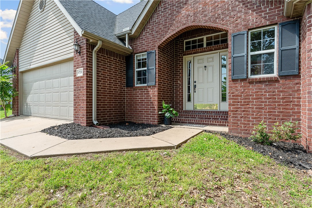 Motivated Seller! Nestled at the end of a cul-de-sac with no neighbors behind, this lovely two-story home offers privacy, space, and comfort. The open-concept layout features a soaring living room ceiling that creates an impressive central gathering space. Just off the living room is the primary suite, complete with an en suite bathroom. A half bath on the main floor provides comfort for guests, while upstairs you'll find brand new carpet throughout, fresh paint, and updated tile in the bathroomāmaking the upper level feel fresh. But the true highlight of this home is the serene backyard. Backing up to a quiet pasture, you'll enjoy exceptional privacy and a peaceful ambiance that's rare to findāespecially this close to everything Northwest Arkansas has to offer. Just 2 miles from the interstate, you'll have quick access to all the shopping, dining, and entertainment options in the area. Don't miss outāschedule your private showing today!