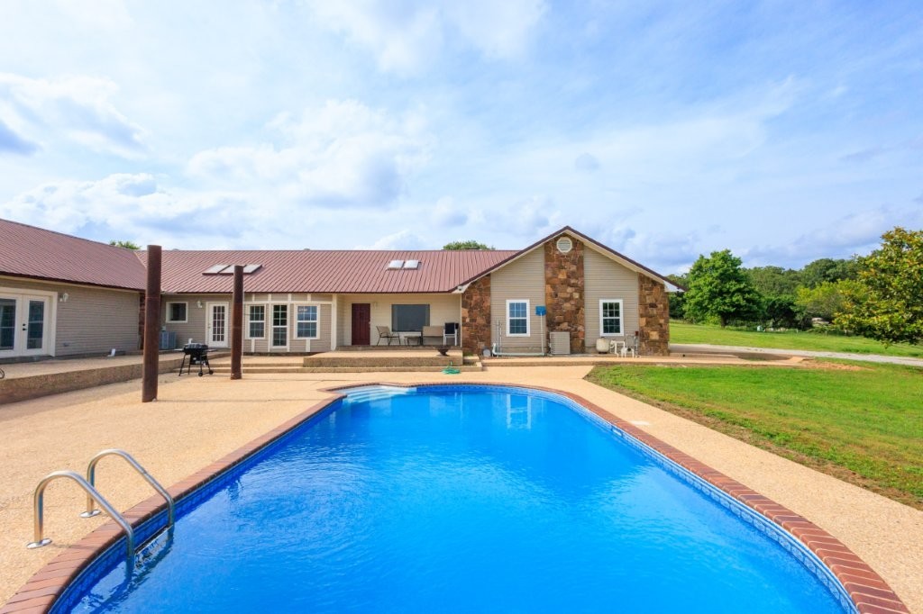 09-20-34-RURAL - Residential