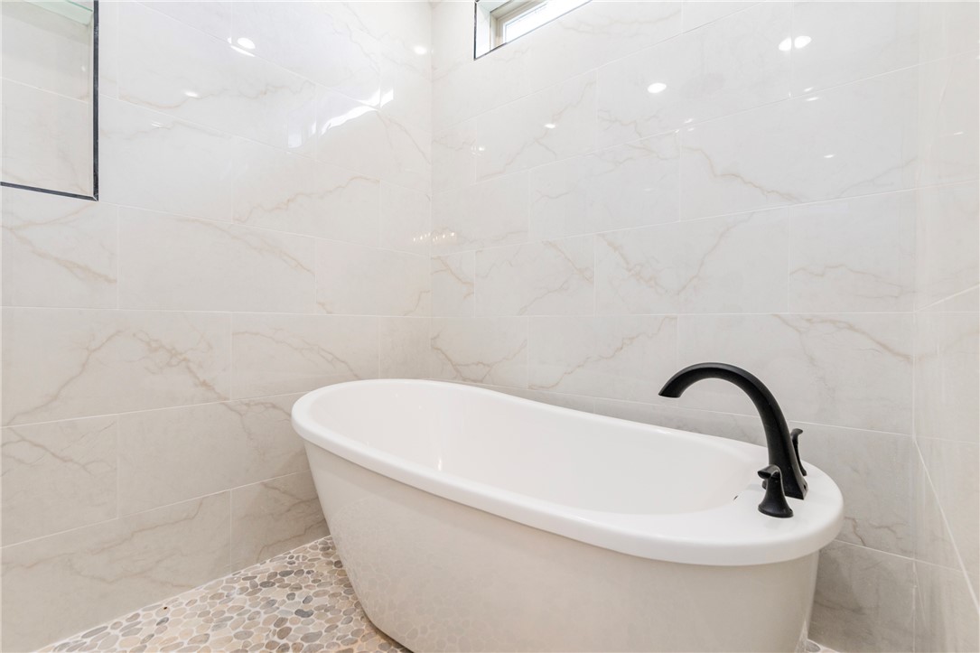 WALNUT GROVE SUB PH III-BENTONVILLE - Residential