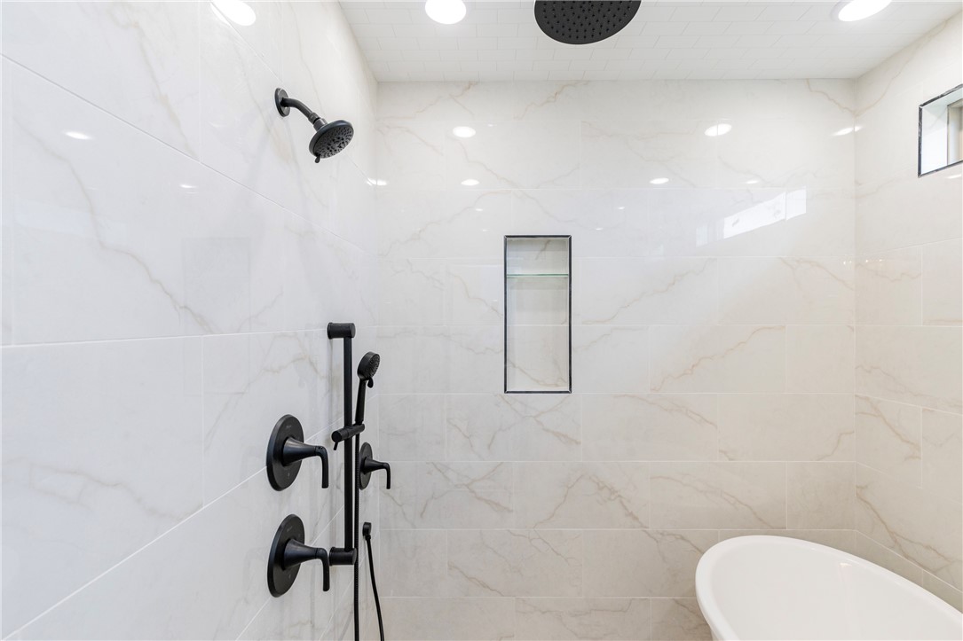 WALNUT GROVE SUB PH III-BENTONVILLE - Residential