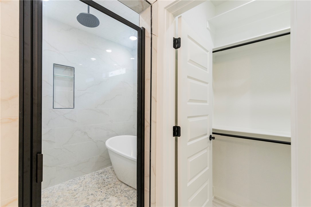 WALNUT GROVE SUB PH III-BENTONVILLE - Residential