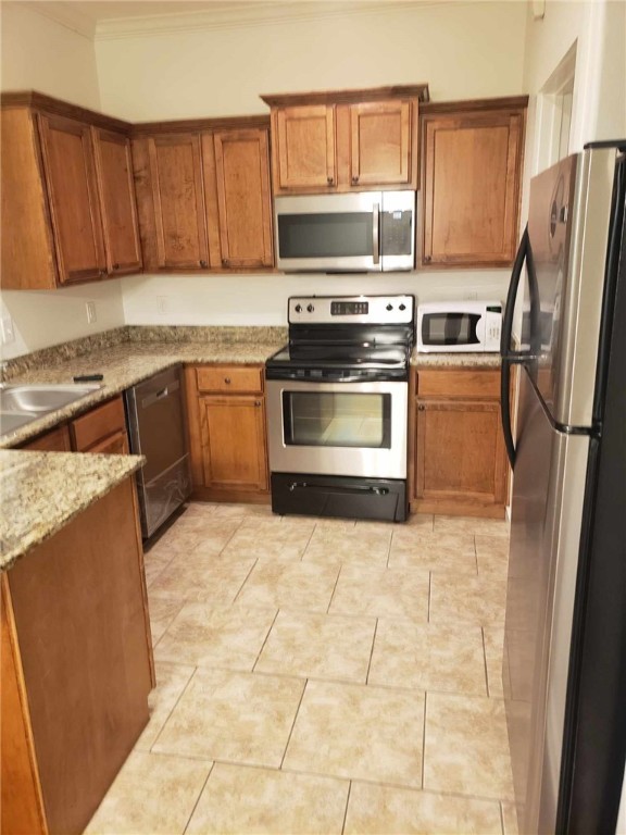 Grove At Chester Hills Hpr - Residential Lease
