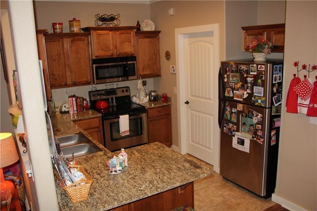 Grove At Chester Hills Hpr - Residential Lease