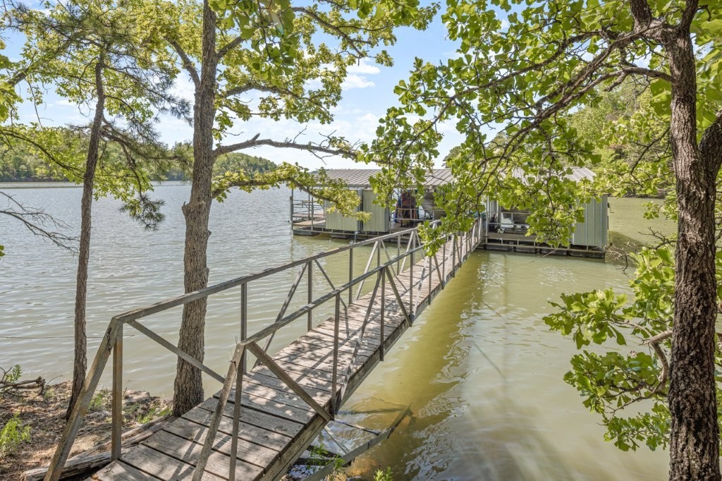 Piney Point Retreat Sub Rurban - Residential