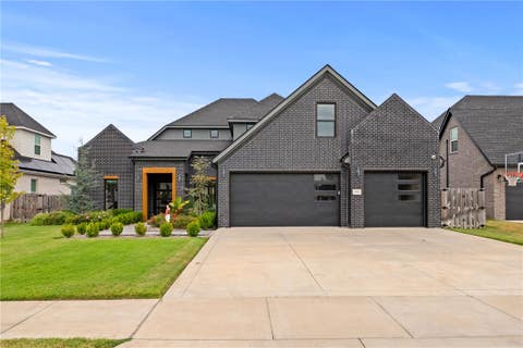 Photo of 5913 SW Bloomsbury Road, Bentonville, AR 72713 (MLS # 1359343)