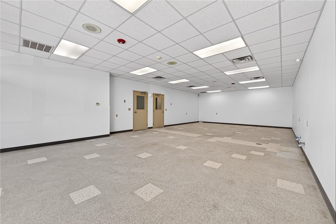 CMN BUSINESS PARK II PHASE I - Commercial Lease
