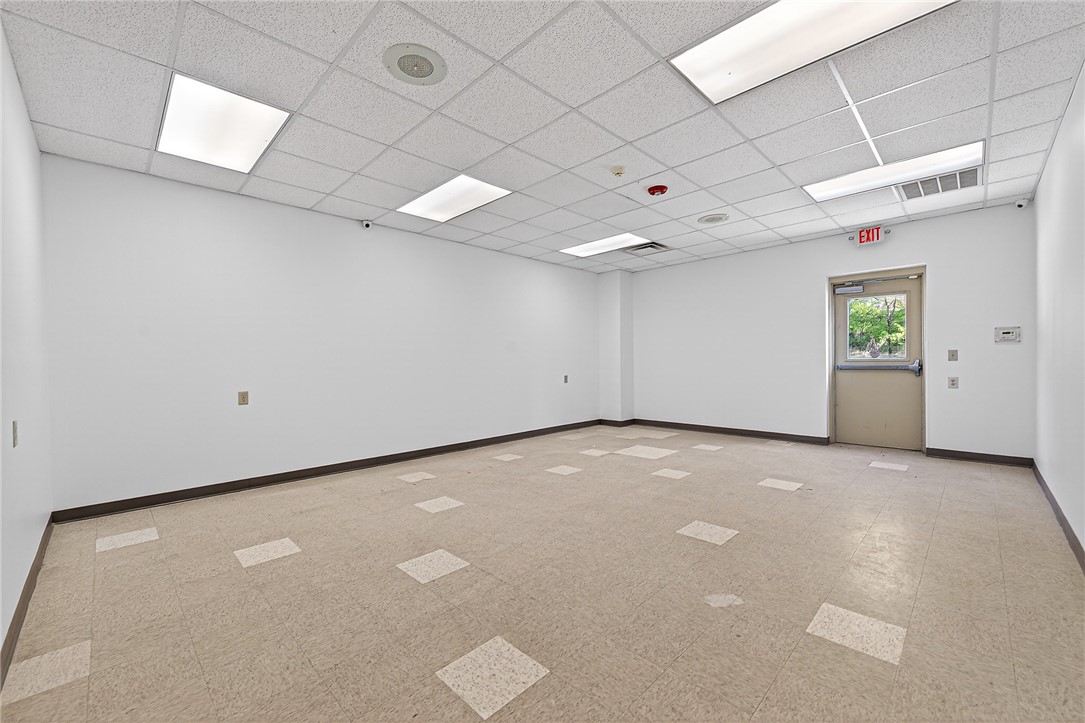 CMN BUSINESS PARK II PHASE I - Commercial Lease