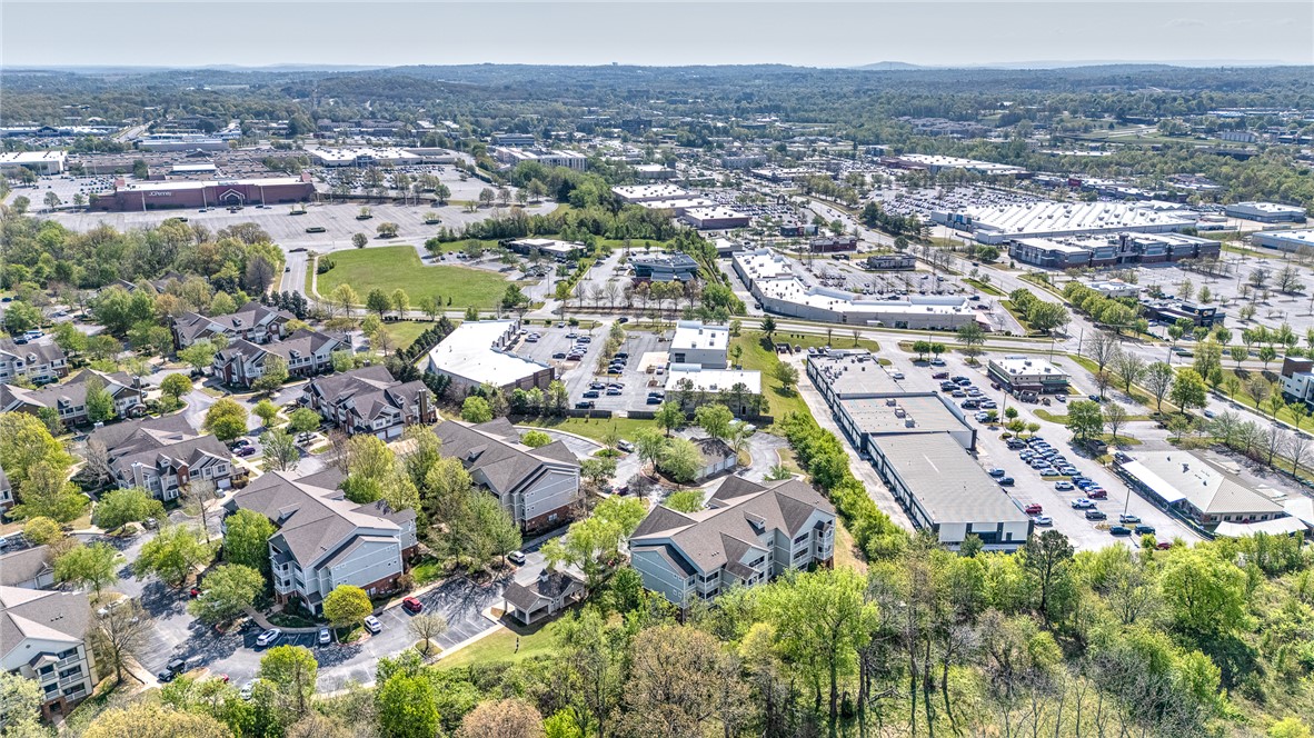 CMN BUSINESS PARK II PHASE I - Commercial Lease