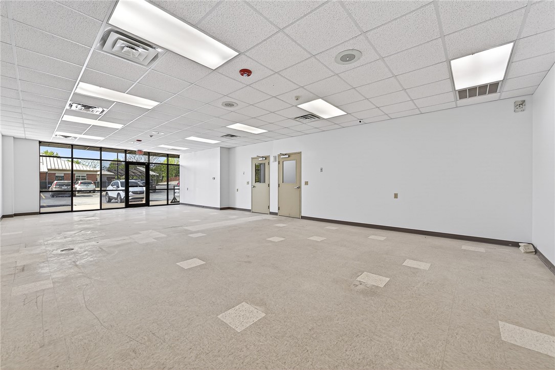 CMN BUSINESS PARK II PHASE I - Commercial Lease
