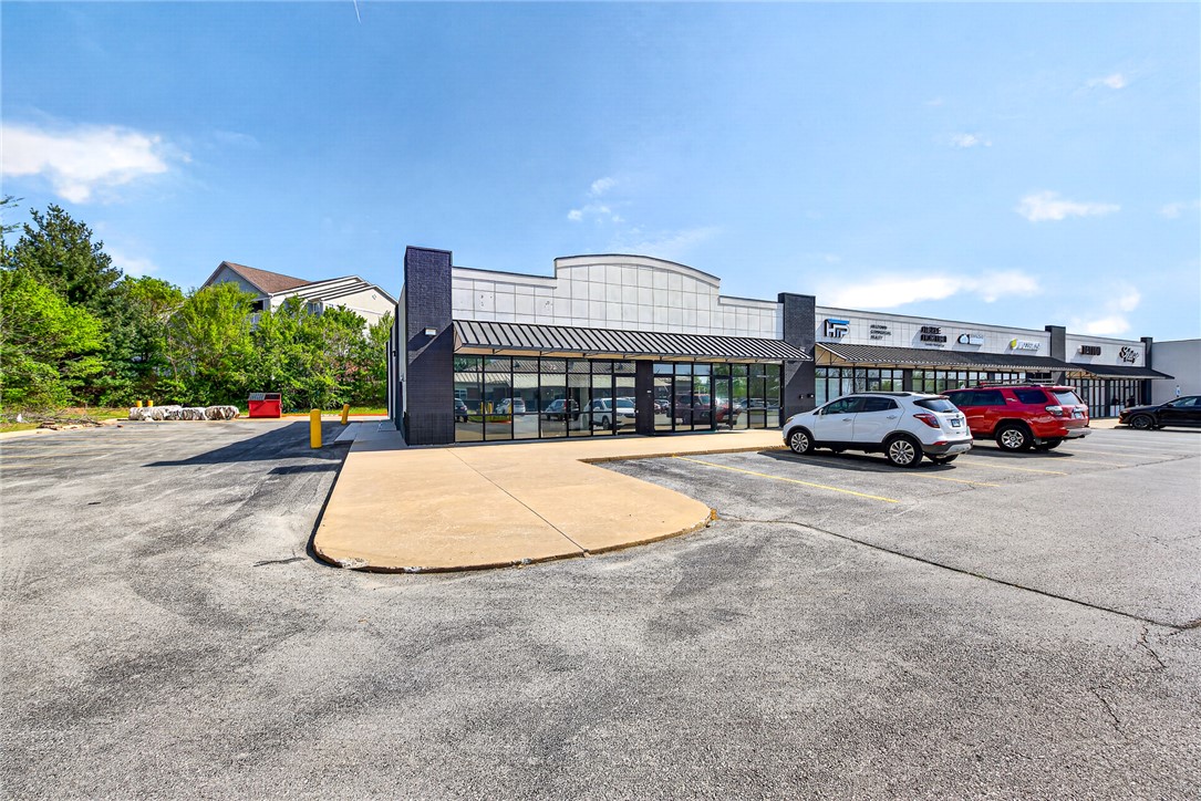CMN BUSINESS PARK II PHASE I - Commercial Lease