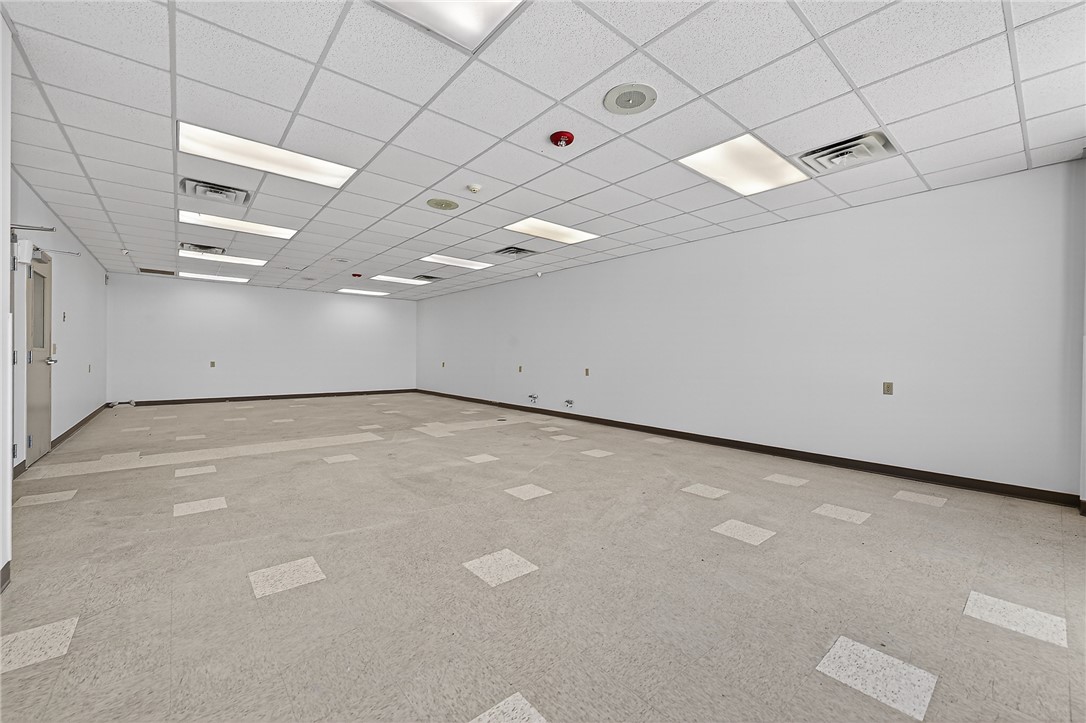 CMN BUSINESS PARK II PHASE I - Commercial Lease