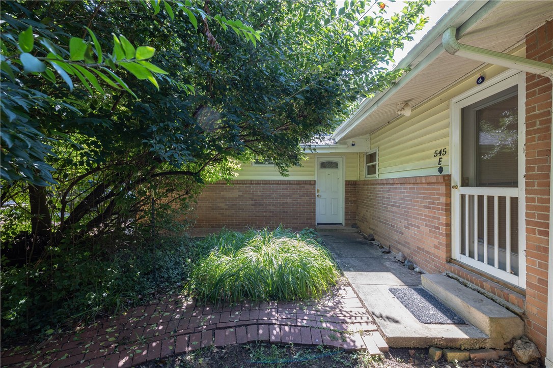 Looking for a little project in a really terrific location, here it is! This cute 1,375 sq ft home offers 1 bedroom and 2 full bathrooms, a study (that could easily be a bedroom but it doesn't have a closet), an oversized living room open to an eat in kitchen and a wonderful dining area. The home features new vinyl windows, hardwood floors, and a 2 car garage. It needs window trim installed and a back deck. Don't miss the unfinished basement that has laundry hook ups in it. This home is situated on 0.36 wooded acres and is extremely private yet only 0.5 miles to downtown Fayetteville.