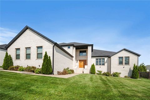 Photo of 1410 Tuscany Drive, Centerton, AR 72719 (MLS # 1343687)