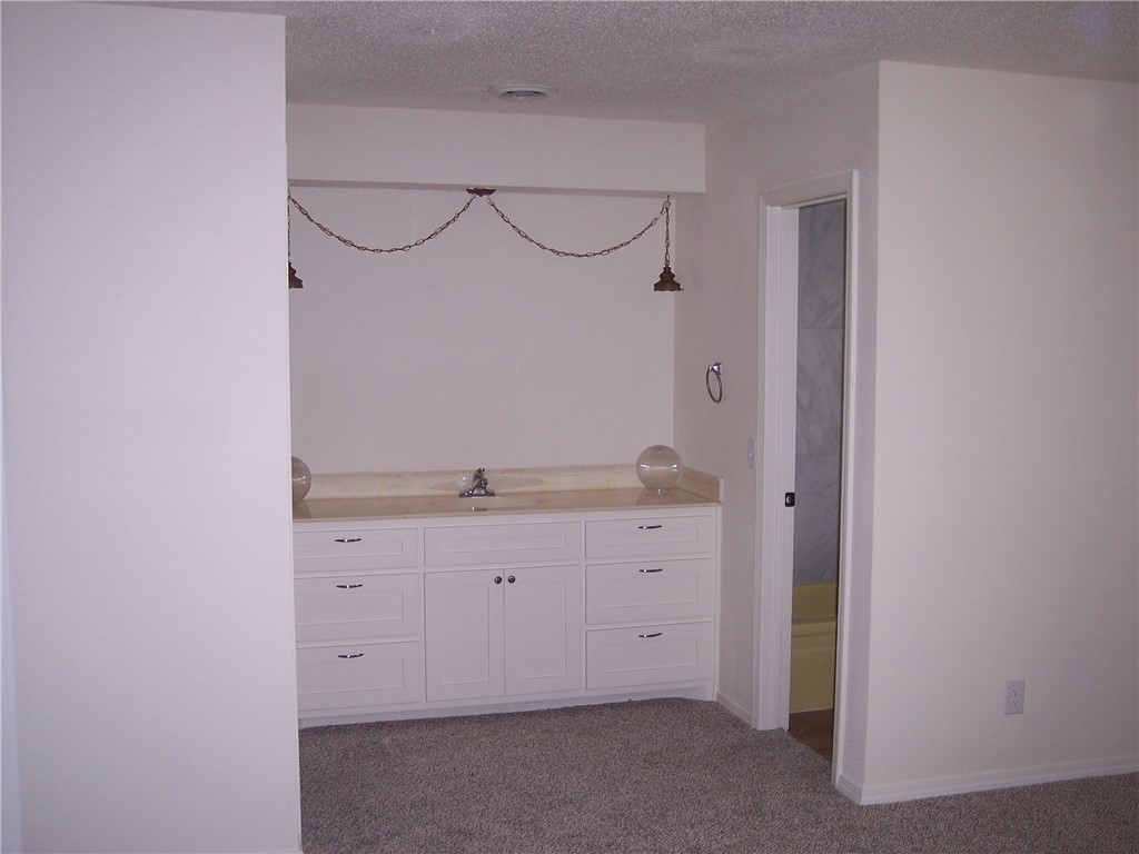 Heritage West Unit 2 Rogers - Residential