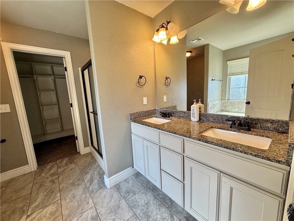 Oakleaf Manor Sub - Residential Lease