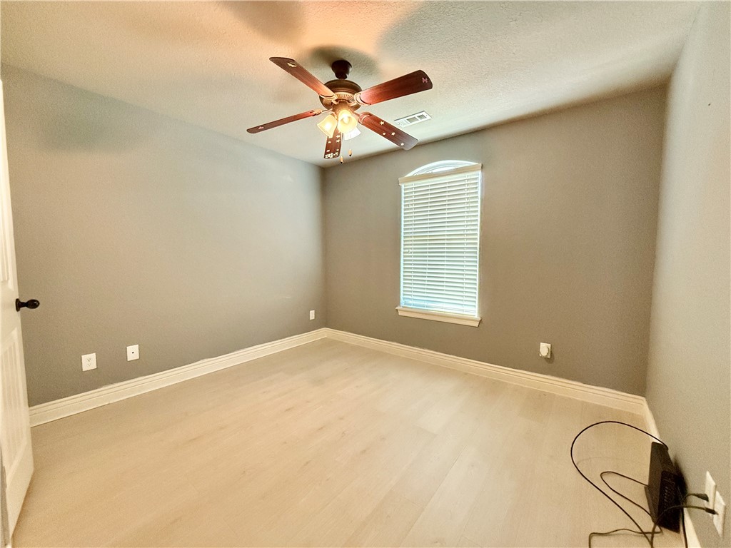 Oakleaf Manor Sub - Residential Lease
