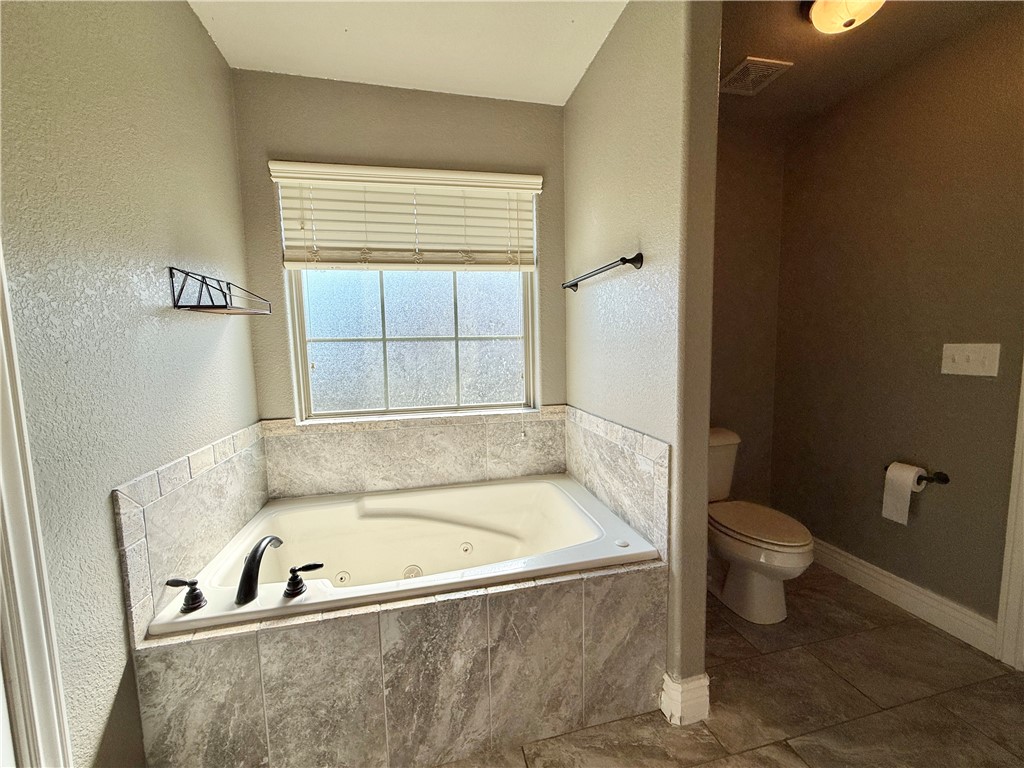 Oakleaf Manor Sub - Residential Lease