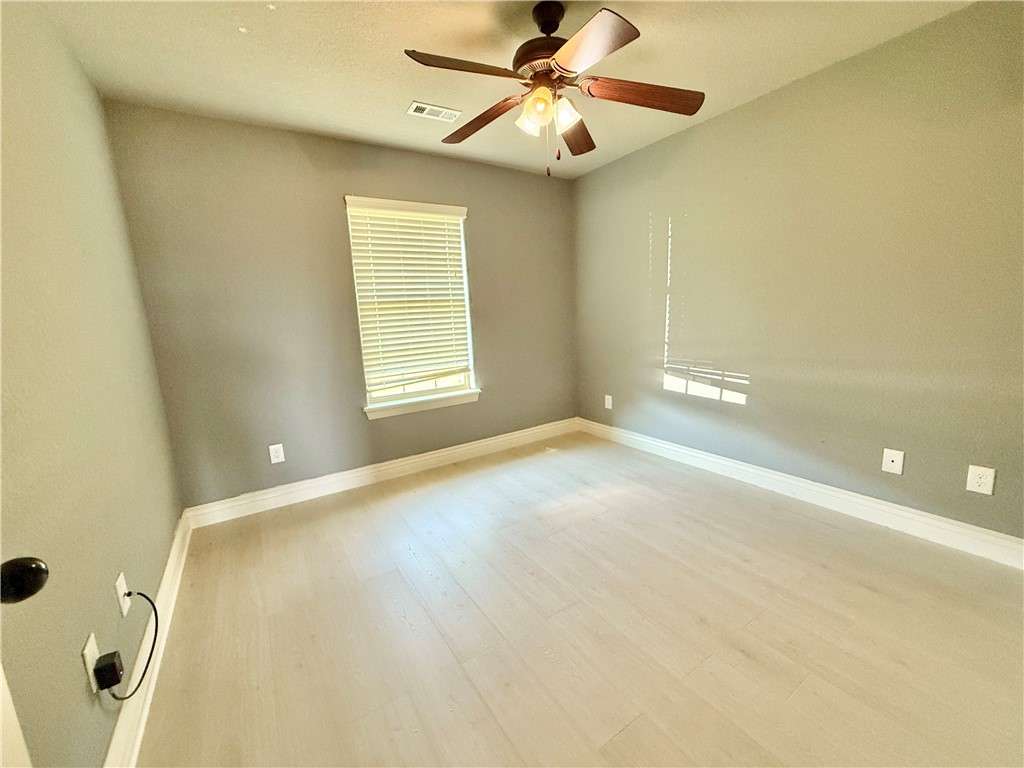 Oakleaf Manor Sub - Residential Lease