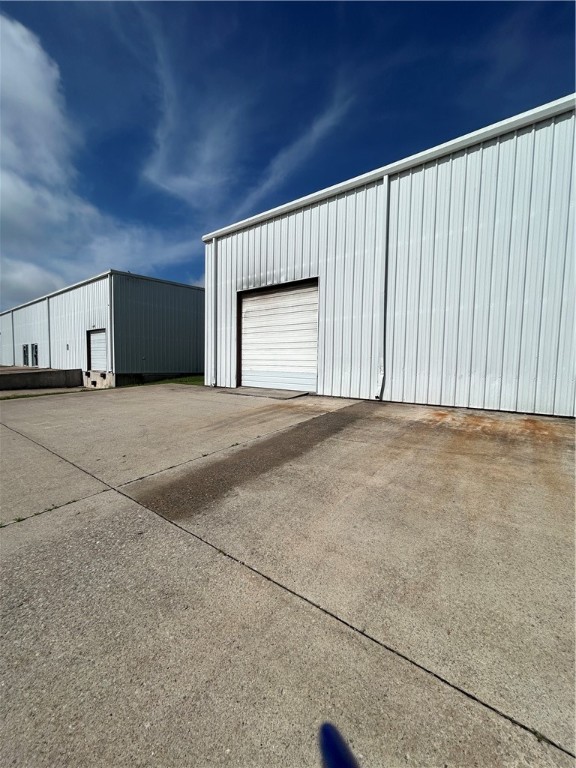 Metro Plaza Sub Springdale - Commercial Lease