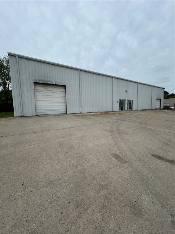 Metro Plaza Sub Springdale - Commercial Lease