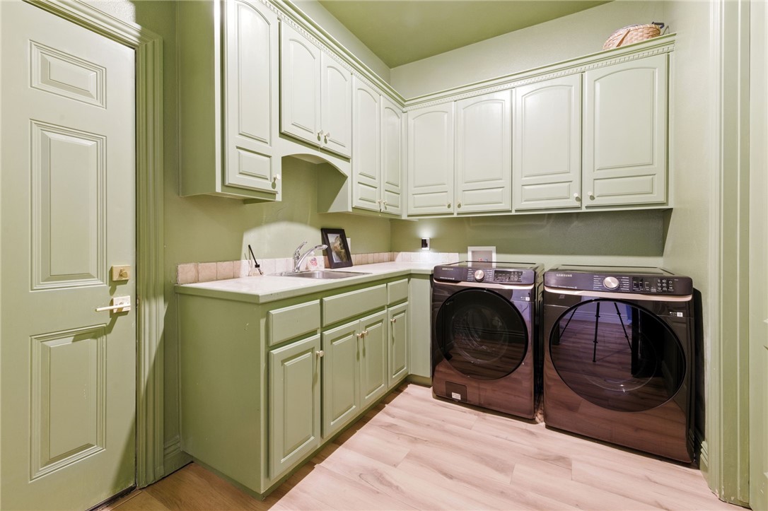 Pinnacle Gardens Sub Rogers - Residential