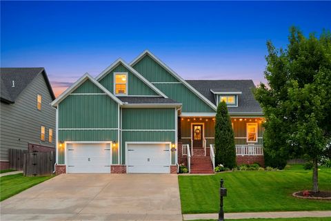 Photo of 1010 Charing Cross, Cave Springs, AR 72718 (MLS # 1353237)