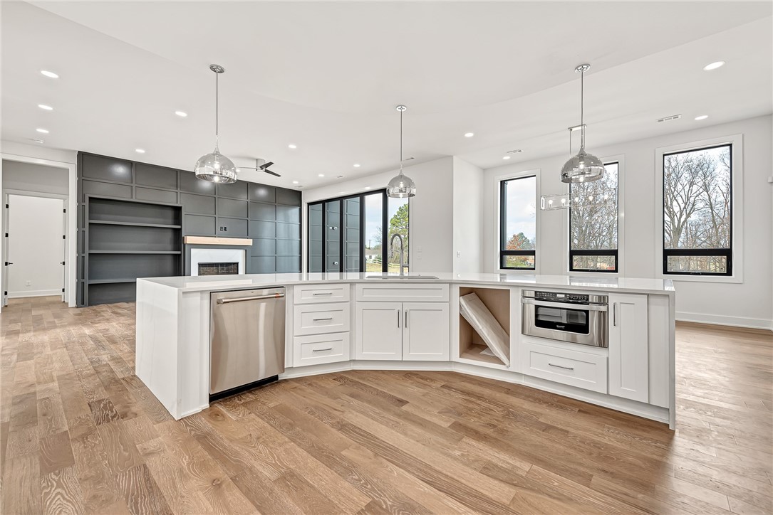 Averie Estates Cave Spgs - Residential