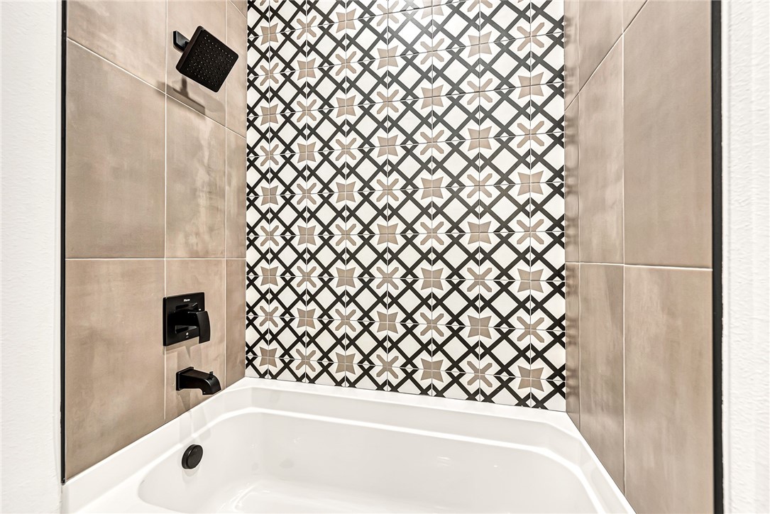 Averie Estates Cave Spgs - Residential